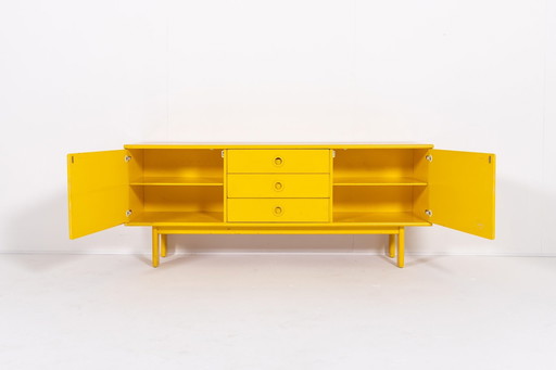 Vintage Eero Aarnio Sideboard For Asko 1970S