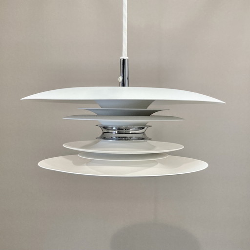 Joakim Fihn" Scandinavian design suspension lamp.