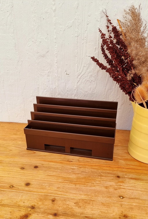 Vintage Lynx Brown Mail Holder