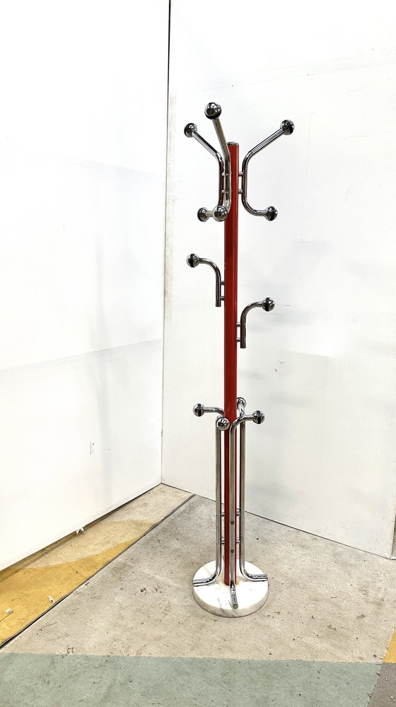 Image 1 of Espace vestiaire vintage 1970