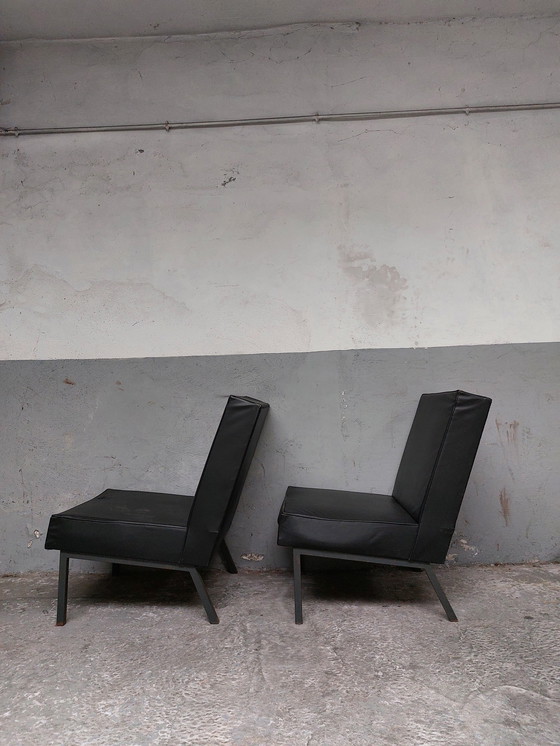 Image 1 of 2x Mid-century black relax chairs