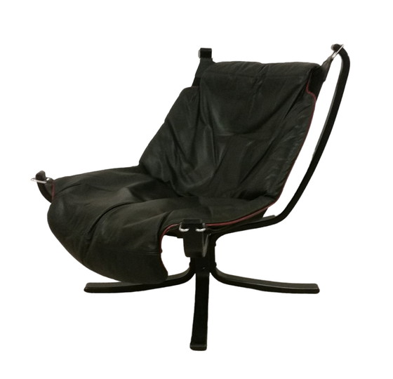 Image 1 of Sigurd Ressel Chaise Falcon en cuir avec passepoil rouge