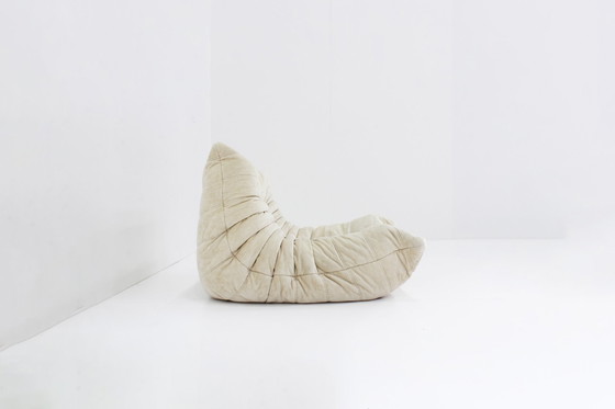 Image 1 of Poltrona originale vintage Togo Ligne Roset in velluto beige