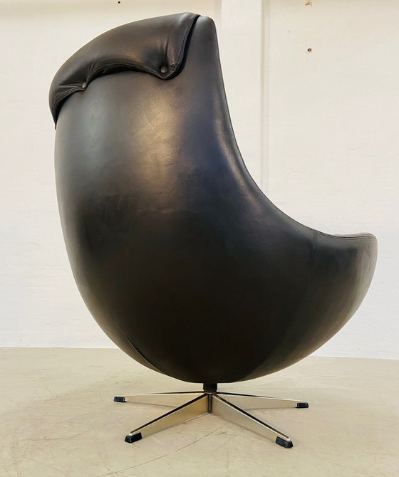 Image 1 of Danish Vintage Mid Century Dark Brown Leather Egg Chair By Skipper
