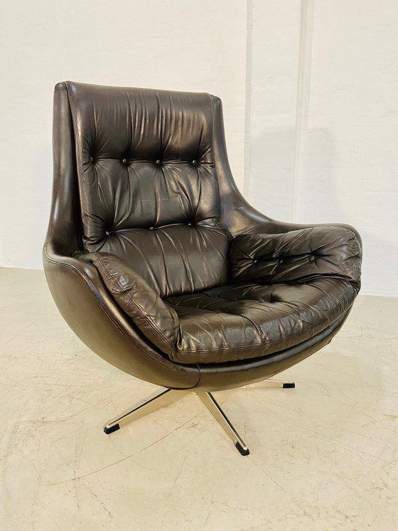 Image 1 of Danish Vintage Mid Century Dark Brown Leather Egg Chair By Skipper