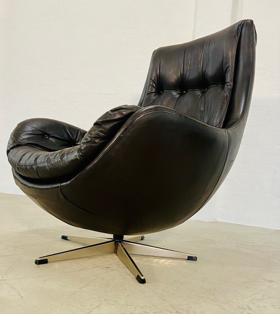 Image 1 of Danish Vintage Mid Century Dark Brown Leather Egg Chair By Skipper