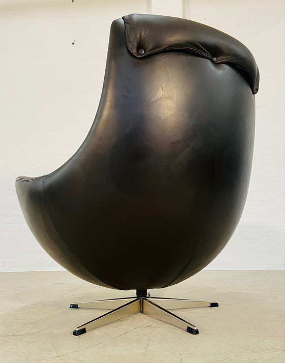 Image 1 of Danish Vintage Mid Century Dark Brown Leather Egg Chair By Skipper