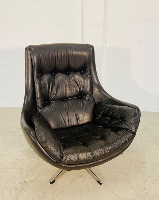 Image 1 of Danish Vintage Mid Century Dark Brown Leather Egg Chair By Skipper