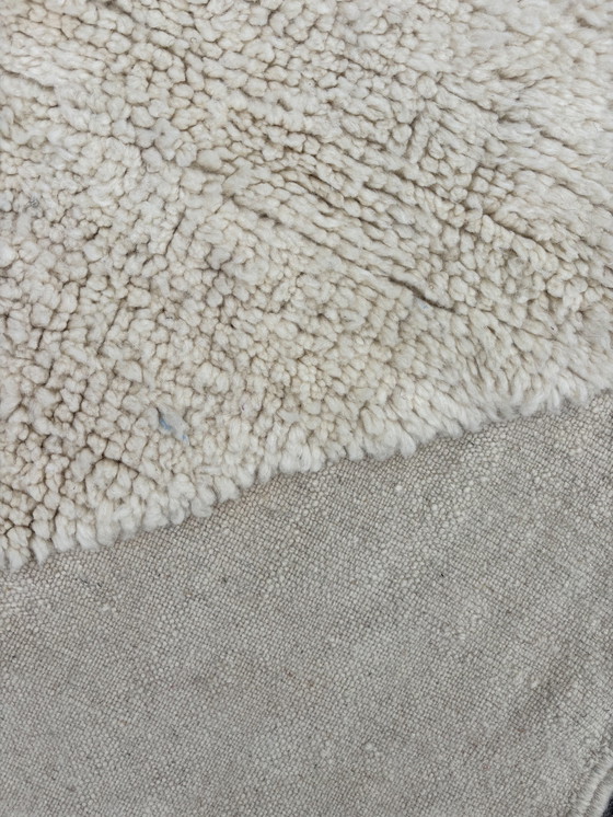 Image 1 of Tappeto Beni M'Rirt tessuto a mano - Design astratto minimalista (200X290 cm)