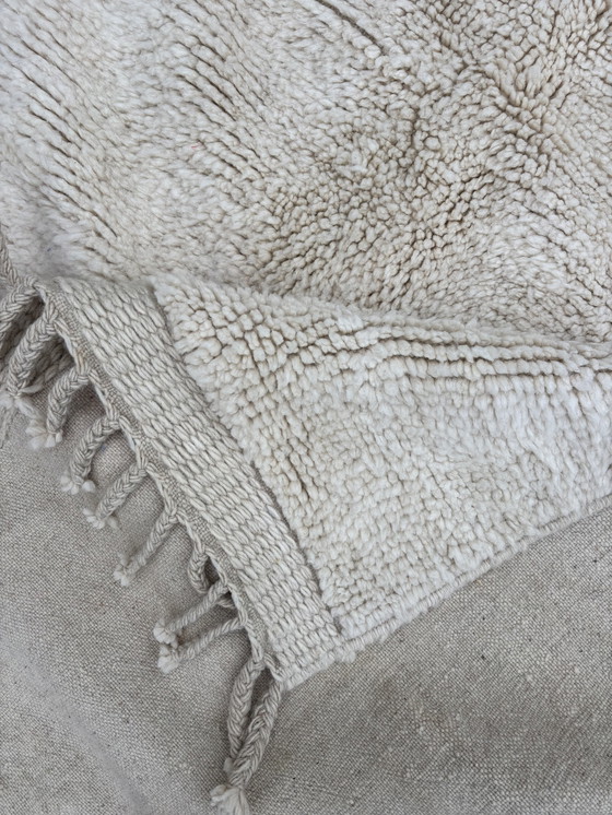 Image 1 of Tappeto Beni M'Rirt tessuto a mano - Design astratto minimalista (200X290 cm)