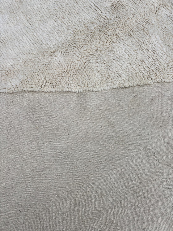 Image 1 of Tappeto Beni M'Rirt tessuto a mano - Design astratto minimalista (200X290 cm)