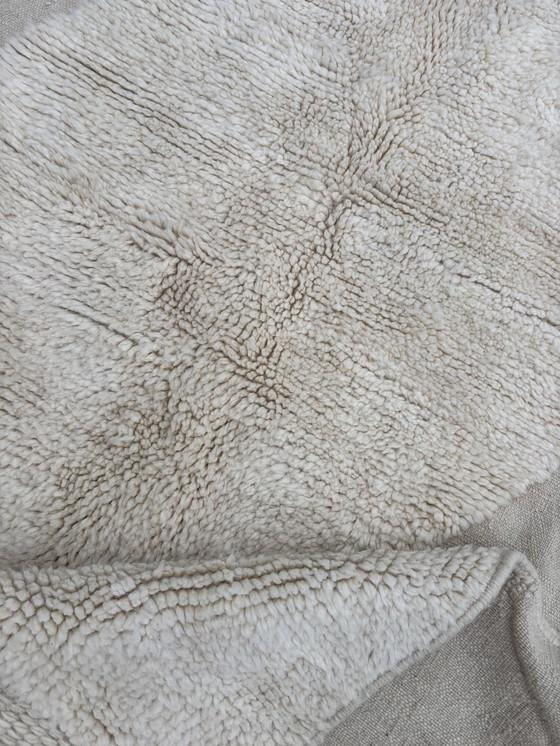 Image 1 of Tappeto Beni M'Rirt tessuto a mano - Design astratto minimalista (200X290 cm)