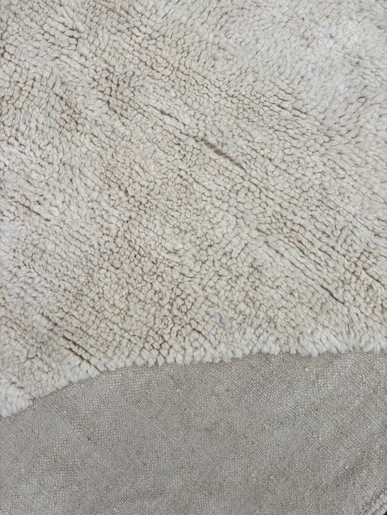 Image 1 of Tappeto Beni M'Rirt tessuto a mano - Design astratto minimalista (200X290 cm)