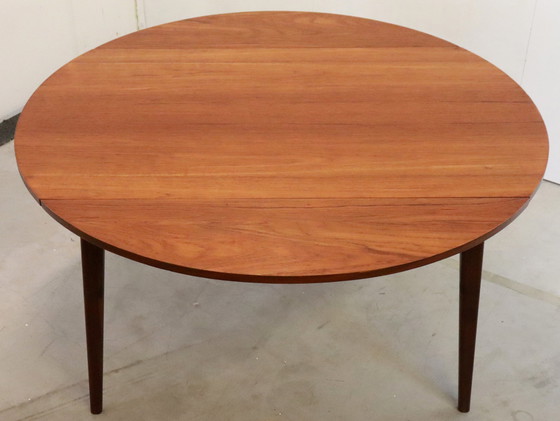 Image 1 of Table ronde vintage Louis van Teeffelen pour Wébé