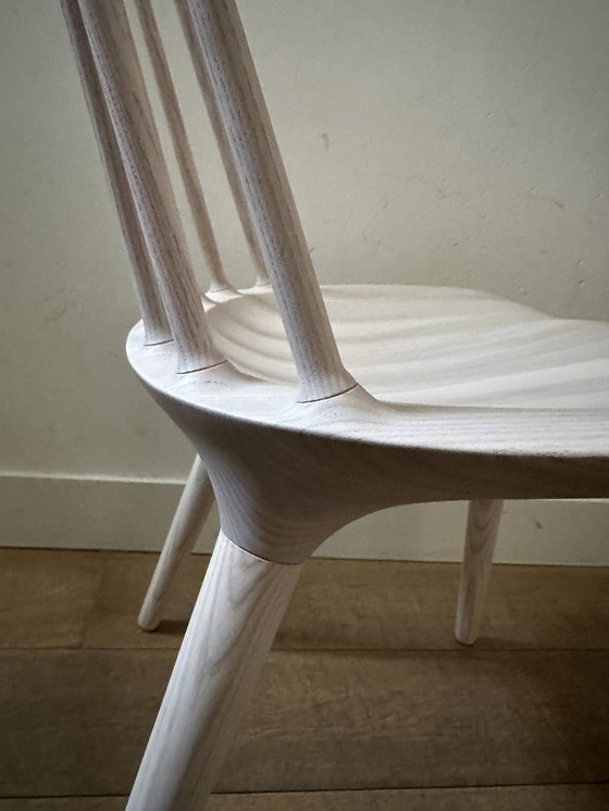 Image 1 of Sollos Windsor Chair