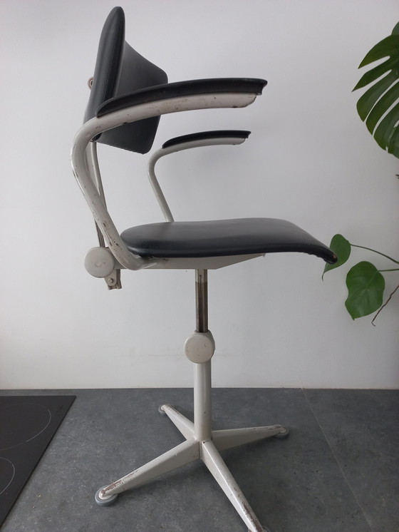 Image 1 of Ahrend classic Office chair