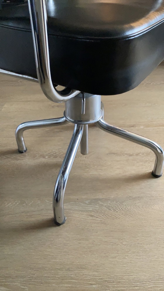 Image 1 of Schuitema tubular chair