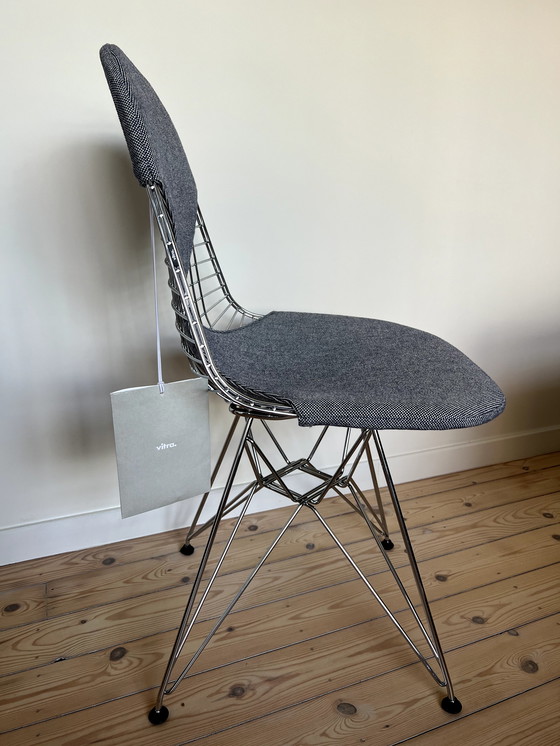 Image 1 of Vitra Wire Chair DKR-2 stoel