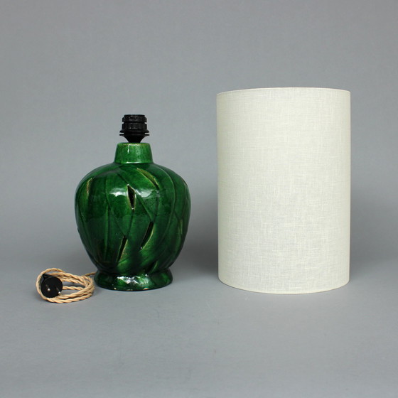 Image 1 of Pieter Groeneveldt (1889-1982) Green glazed table lamp base with cream-colored shade, ca. 1960 