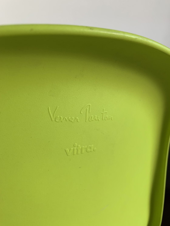 Image 1 of Verner Panton Junior high chair Vitra