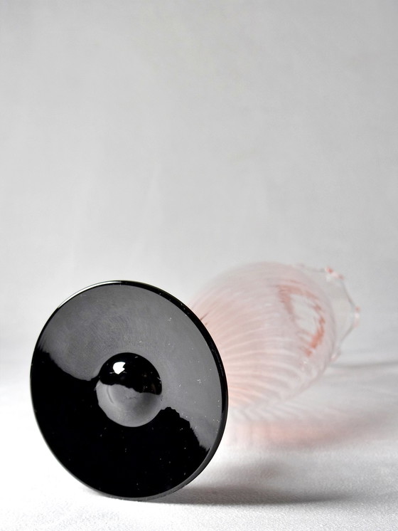 Image 1 of Small vase in rosaline glass and black opaline Empoli Stelvia 50s Italy