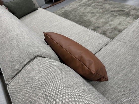 Image 1 of Divano angolare Bloq in tessuto grigio Milton, disponibile in magazzino