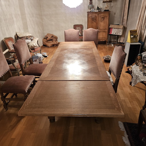 Malinois Table With 6 Chairs