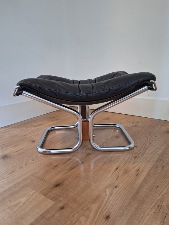 Image 1 of Fauteuil et pouf Harald Relling