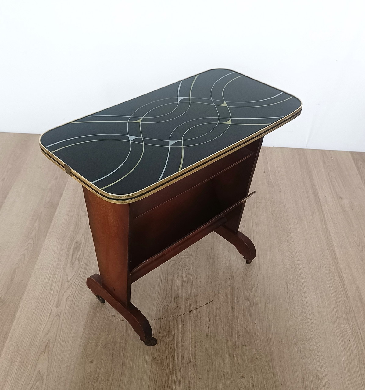 Fifties side table with magazine rack | €160 | Whoppah