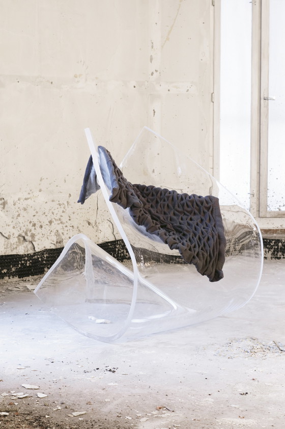 Image 1 of Plastic Dandy Chair seat sculpture Isaac Monté