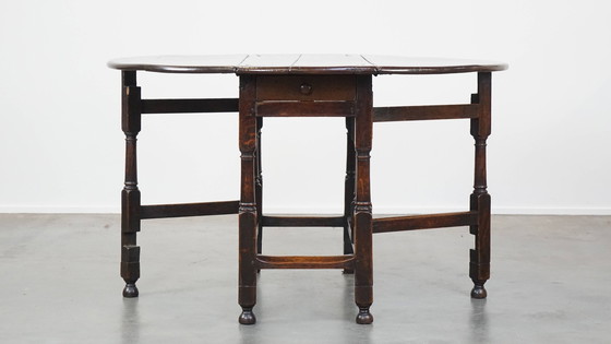 Image 1 of Hangoor Dining Table