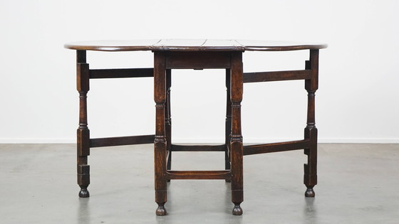 Image 1 of Hangoor Dining Table