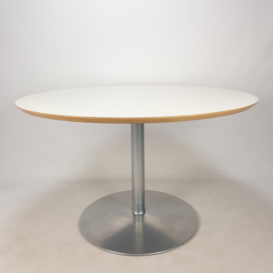 Image 1 of Vintage round dining table in white veneered wood by Pierre Paulin for Artifort, 1960