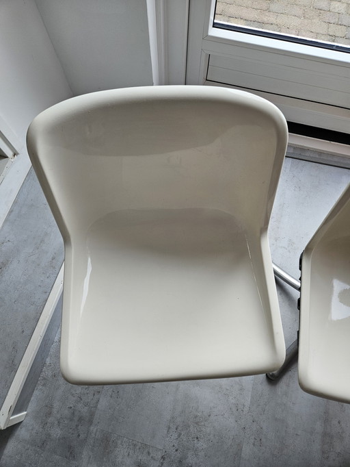 2 Mode Chairs From Tecno