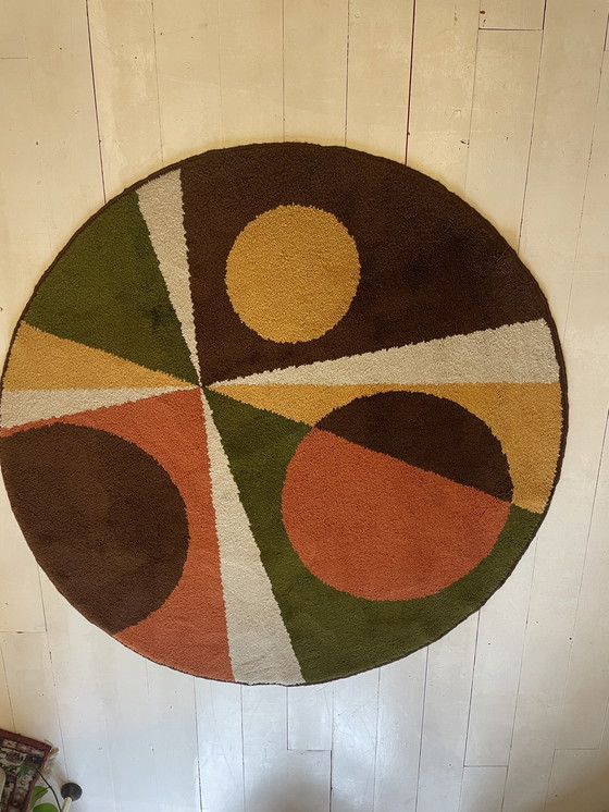 Image 1 of Space age round rug