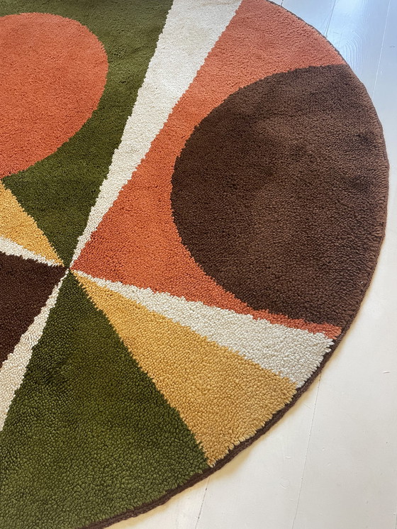 Image 1 of Space age round rug