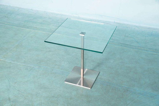 Image 1 of Design Metaform Bon side table, table d'appoint minimaliste en acier inoxydable