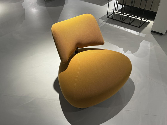 Image 1 of Leolux Pallone Pa In Yellow Stretch Fabric Showroom Model