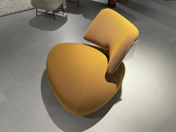 Image 1 of Leolux Pallone Pa In Yellow Stretch Fabric Showroom Model