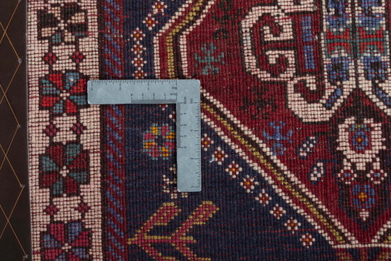 Image 1 of Hand-knotted Shiraz oriental rug - 217 X 155 Cm