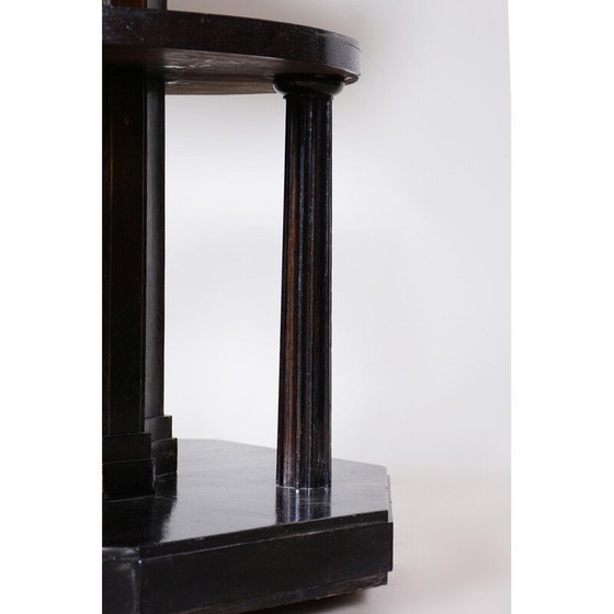 Image 1 of Tavolino laterale cubista ceco d'epoca in legno di quercia, 1910-1919