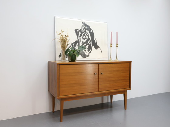 Image 1 of Buffet vintage à 3 portes