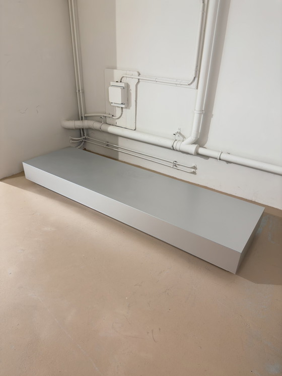 Image 1 of Tablero bajo de aluminio MDF Italia