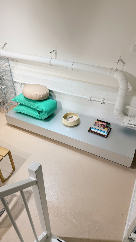 Image 1 of Tablero bajo de aluminio MDF Italia