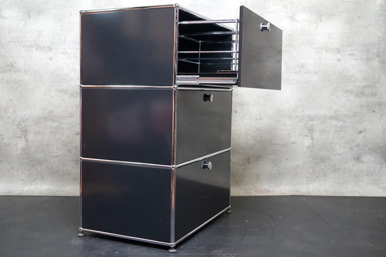 Image 1 of Armoire murale / highboard vintage suisse de Fritz Haller, années 1980