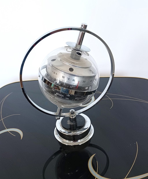 Huger space age weather station chrome