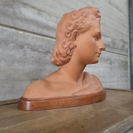 Exceptional And Rare Elegant Terracotta Bust Woman Signed J Rhul Art Deco 1925