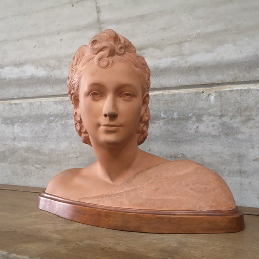 Exceptional And Rare Elegant Terracotta Bust Woman Signed J Rhul Art Deco 1925