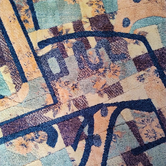 Image 1 of 1990 Magnifique tapis de Giorgetto Giugiaro pour Paracchi. Pure laine. Fabriqué en Italie