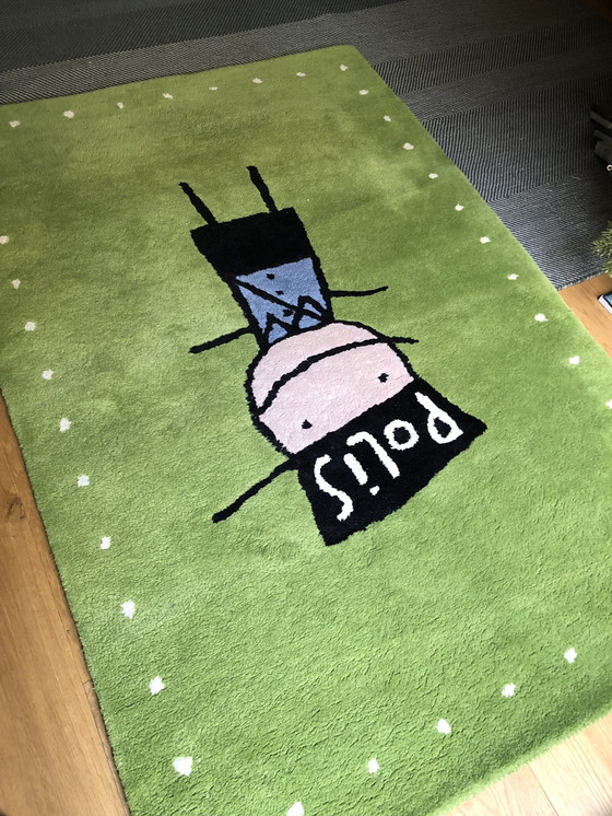 Image 1 of Tapis en laine pour une chambre d'enfant avec un policier